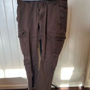 Youngla Men’s Medium Brown Cargo Pants